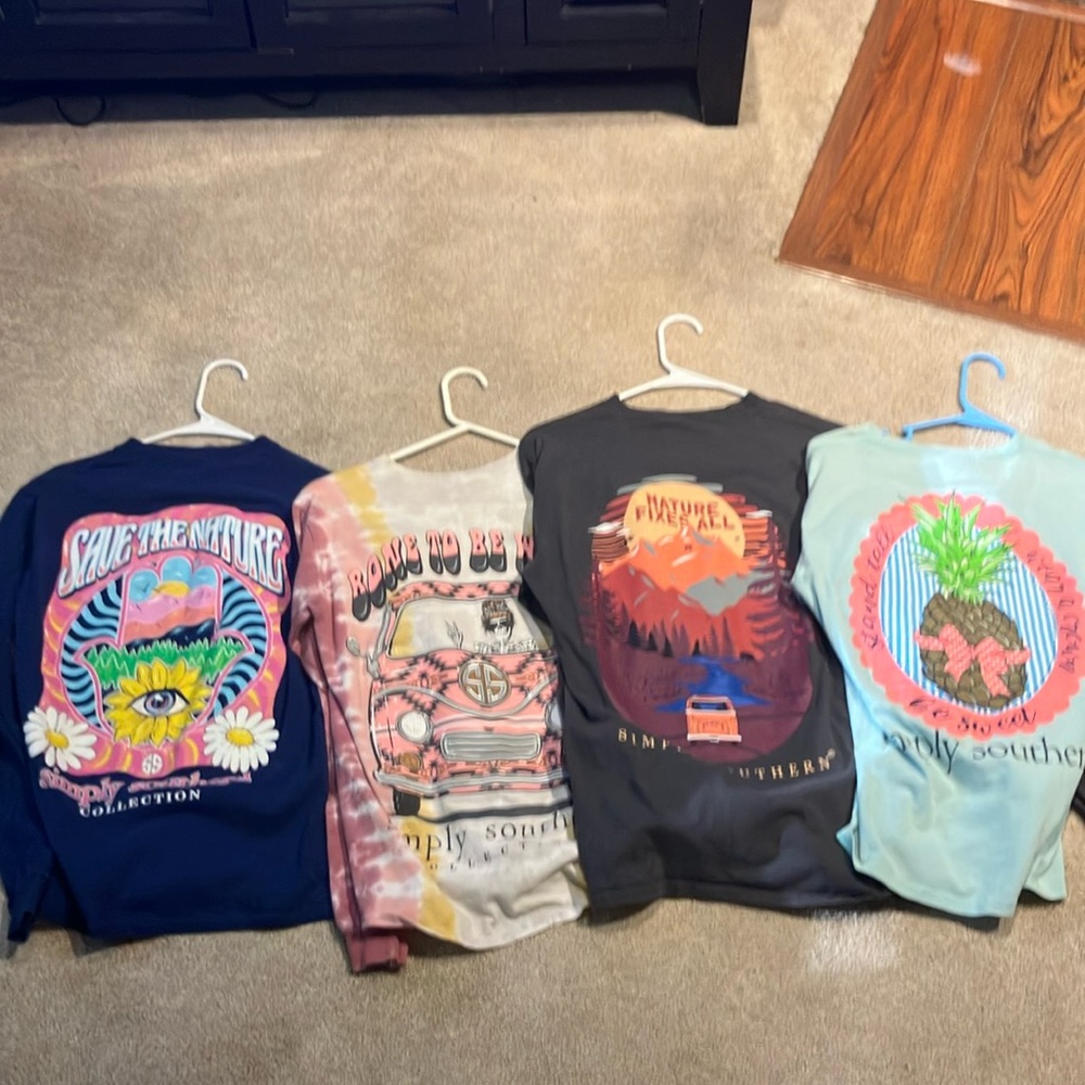 4 simply Southern long sleeve Tees - Multicolor